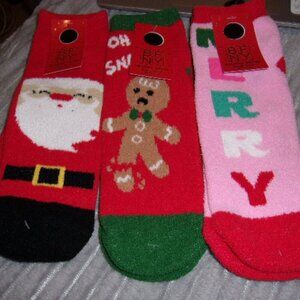 Women cozy Christmas Holiday Socks Bundle of 3 size 9-13